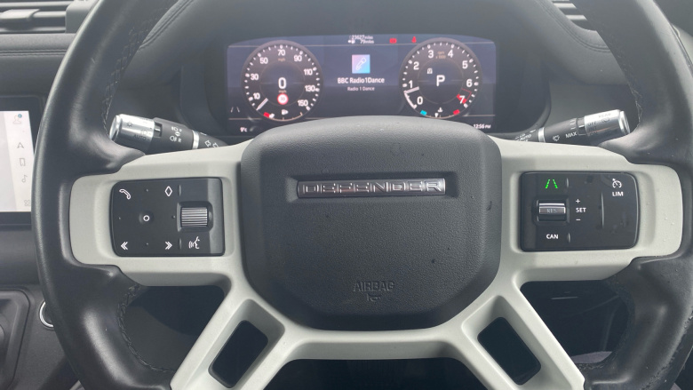 Land Rover Defender 2.0 P300 SE 110 5dr Auto Petrol Estate